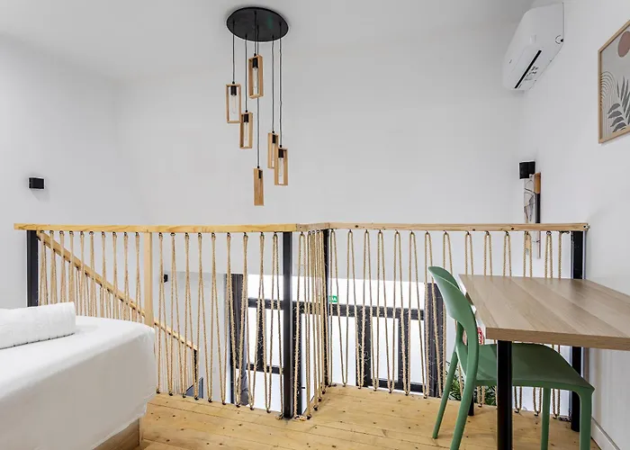 Marie Curie Flats, Lovely Duplex 3 Appartamento Valenza