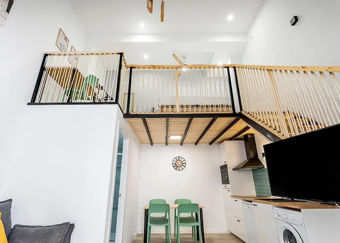 Marie Curie Flats, Lovely Duplex 3 Appartamento Valenza