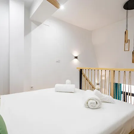 Marie Curie Flats, Lovely Duplex 3 * Valensiya